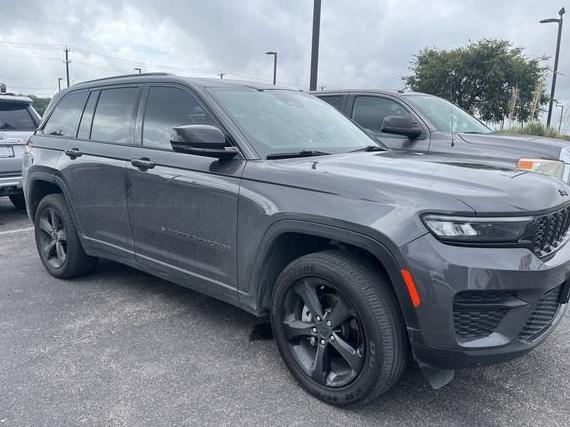 JEEP GRAND CHEROKEE 2023 1C4RJGAG3PC648479 image